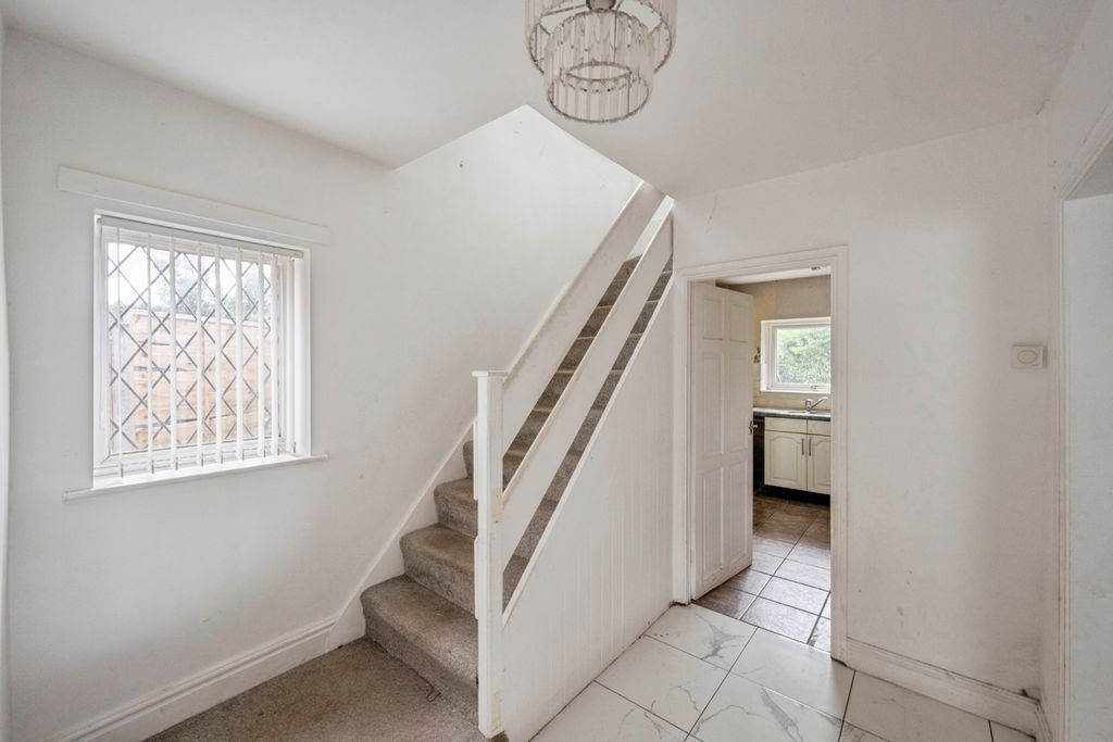Property photo 3 of 20 Pbox-Img.Jpg