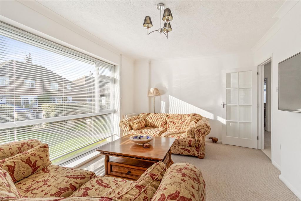 Property photo 2 of 22 White Gables, Franklin Rd-007.Jpg