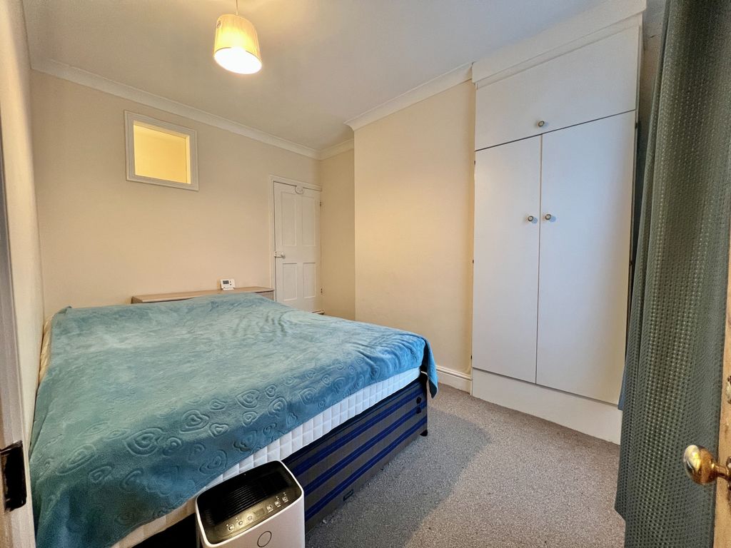 Property photo 3 of 4