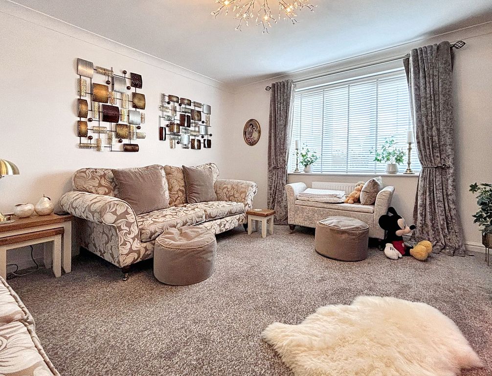 Property photo 3 of 23