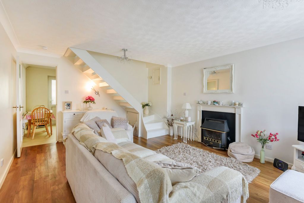 Property photo 2 of 9 Photo 7