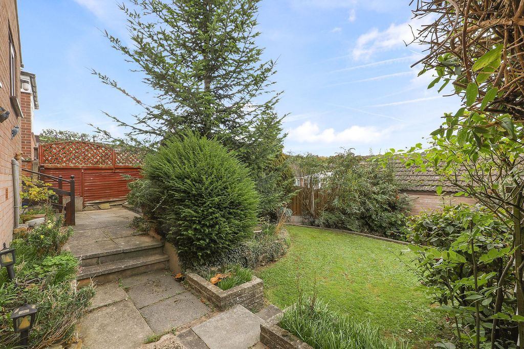 Property photo 2 of 14