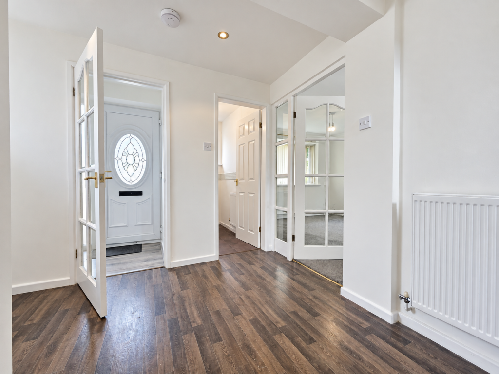 Property photo 3 of 43 Entrance Hallway