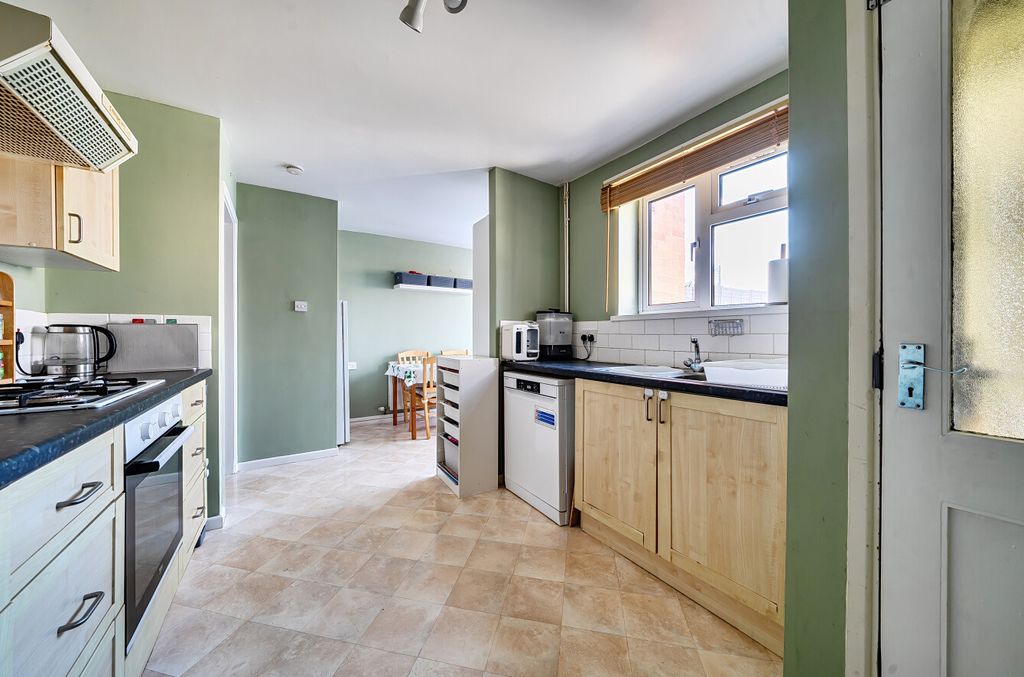 Property photo 3 of 25 1429764-12-69B445...