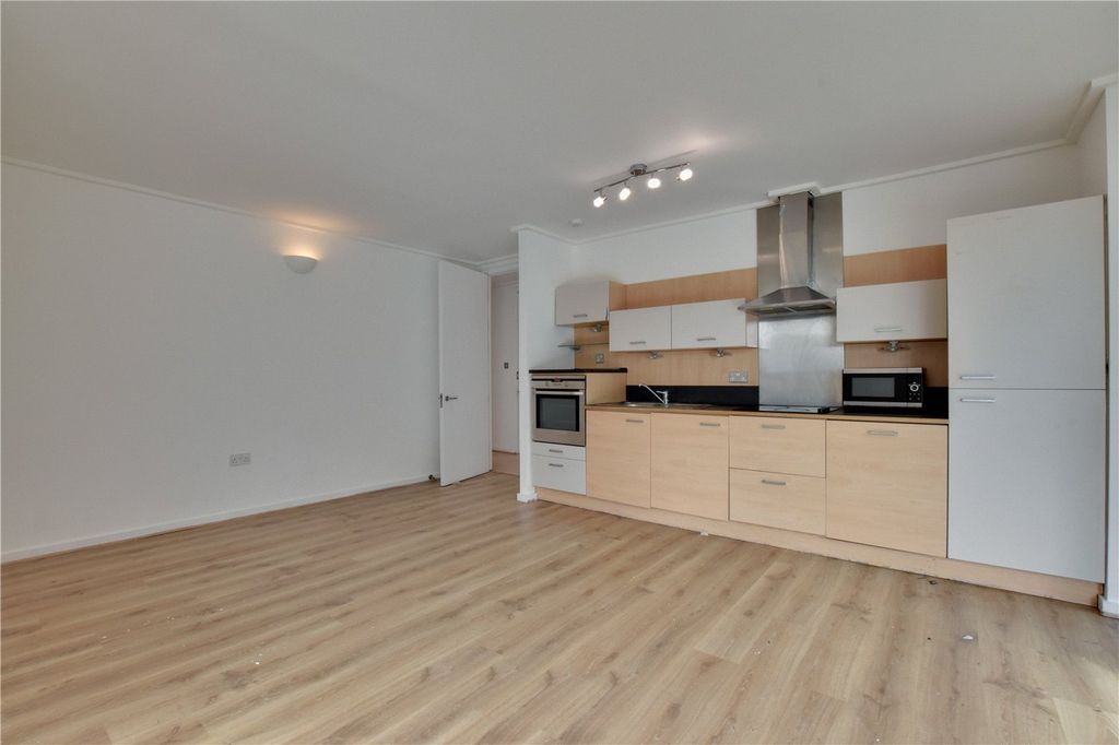 Property photo 3 of 15 Picture No. 13