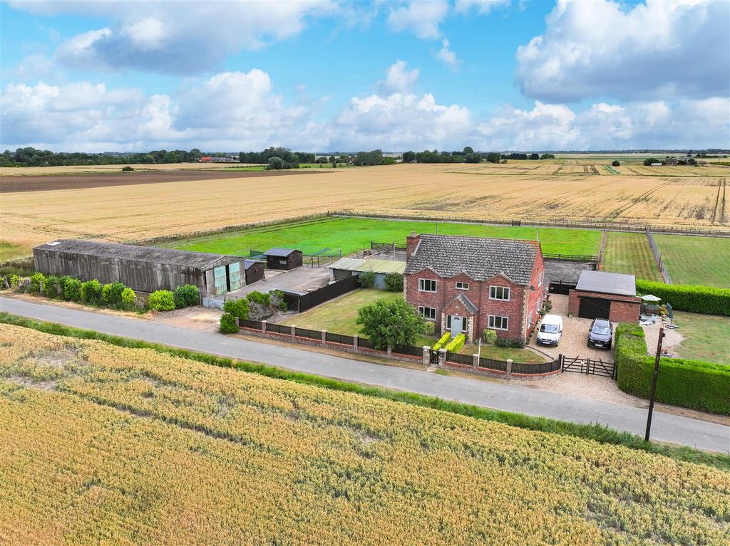 Property photo 1 of 38 Dji_20250707103845_0040_D.Jpg