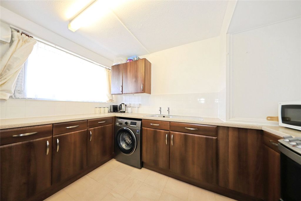 Property photo 2 of 13 Kitchen