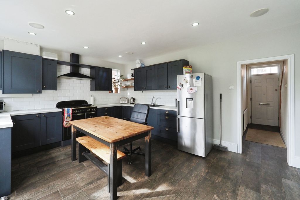 Property photo 2 of 20 Onp53886