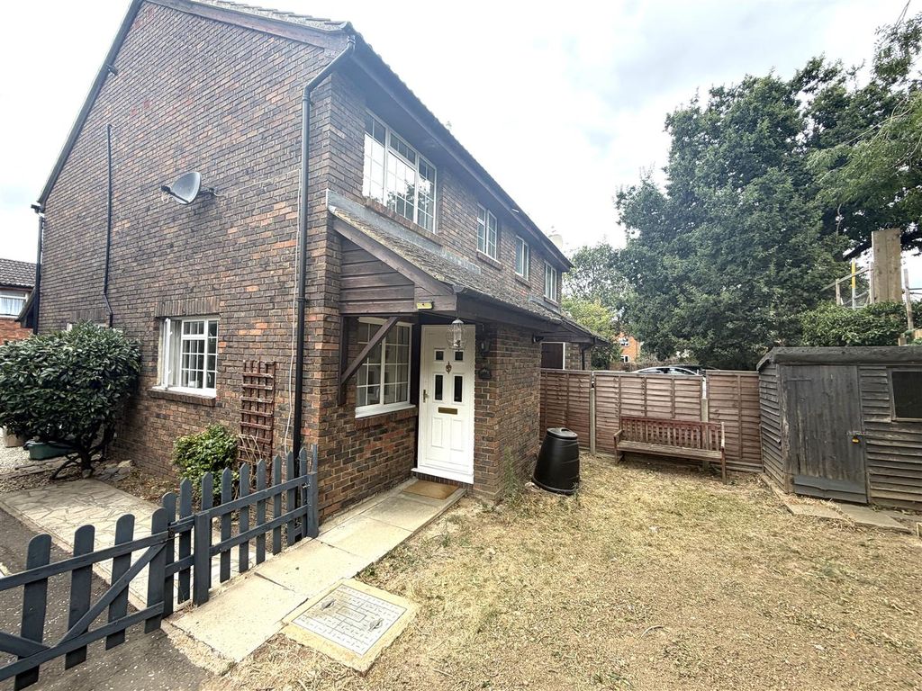 Property photo 1 of 11