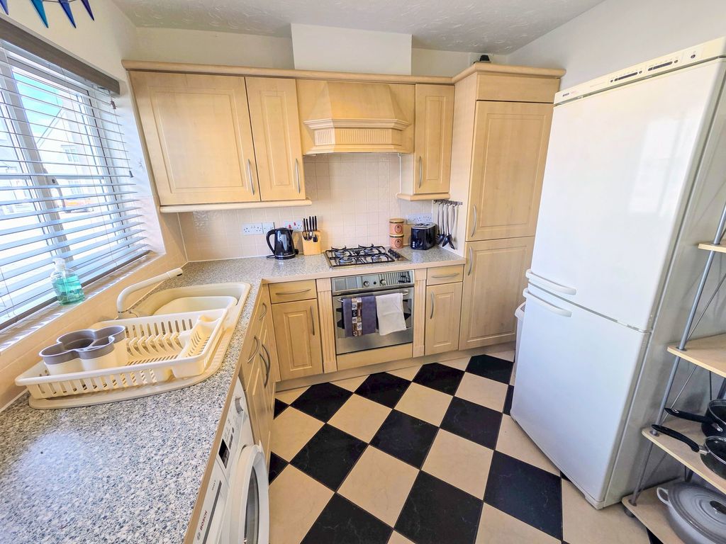 Property photo 3 of 14
