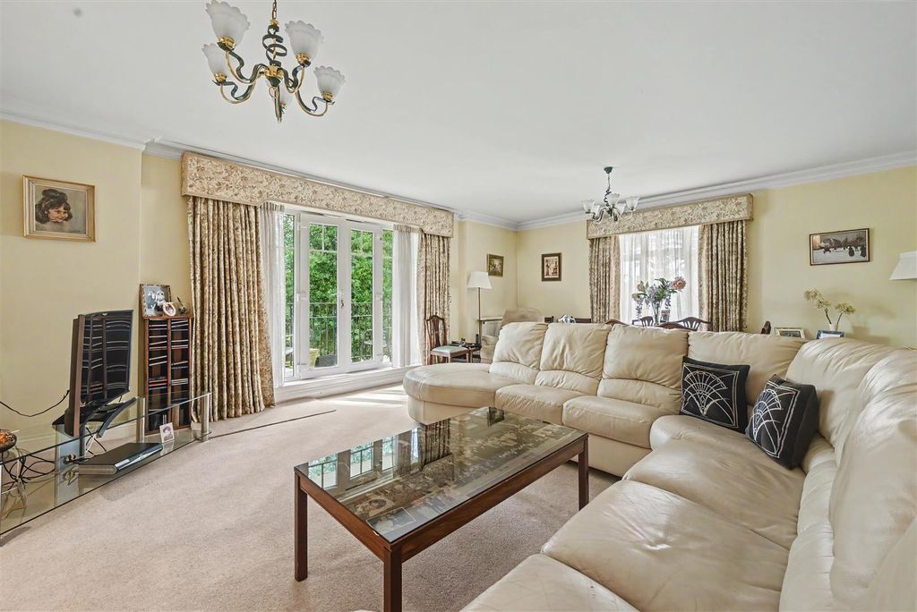 Property photo 3 of 15