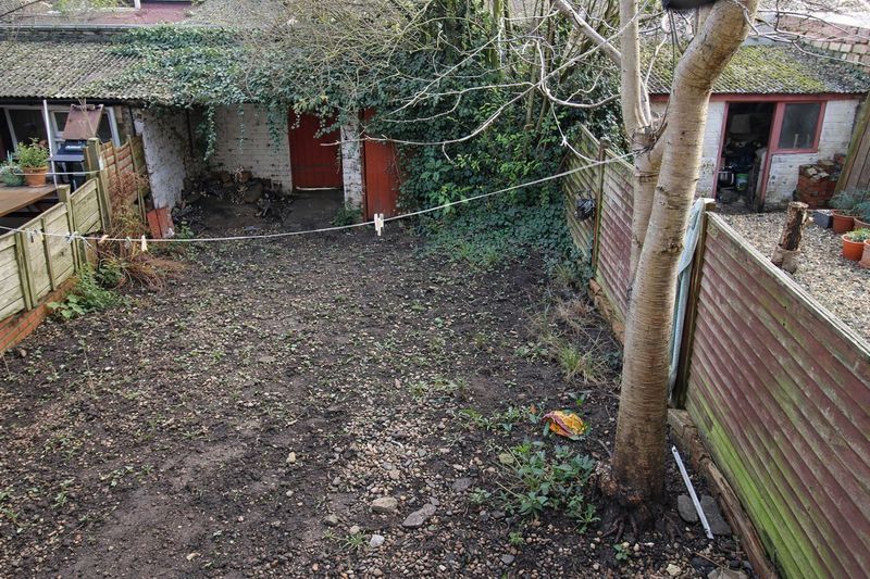 Property photo 2 of 9 Photo 2