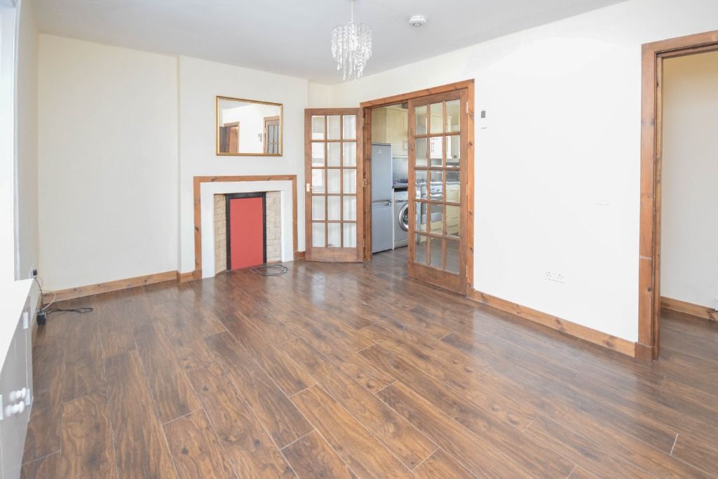 Property photo 3 of 19 Photo 3