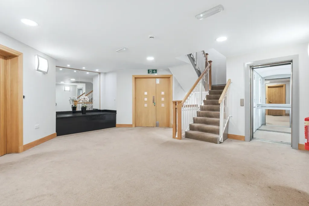 Property photo 3 of 19