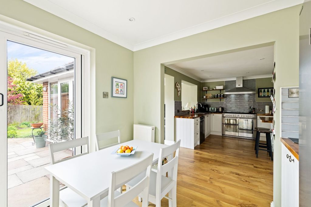 Property photo 3 of 20