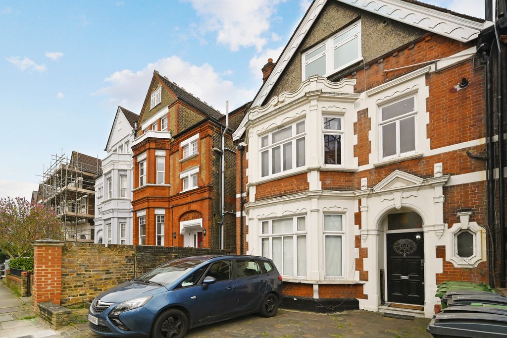 Property photo 3 of 6