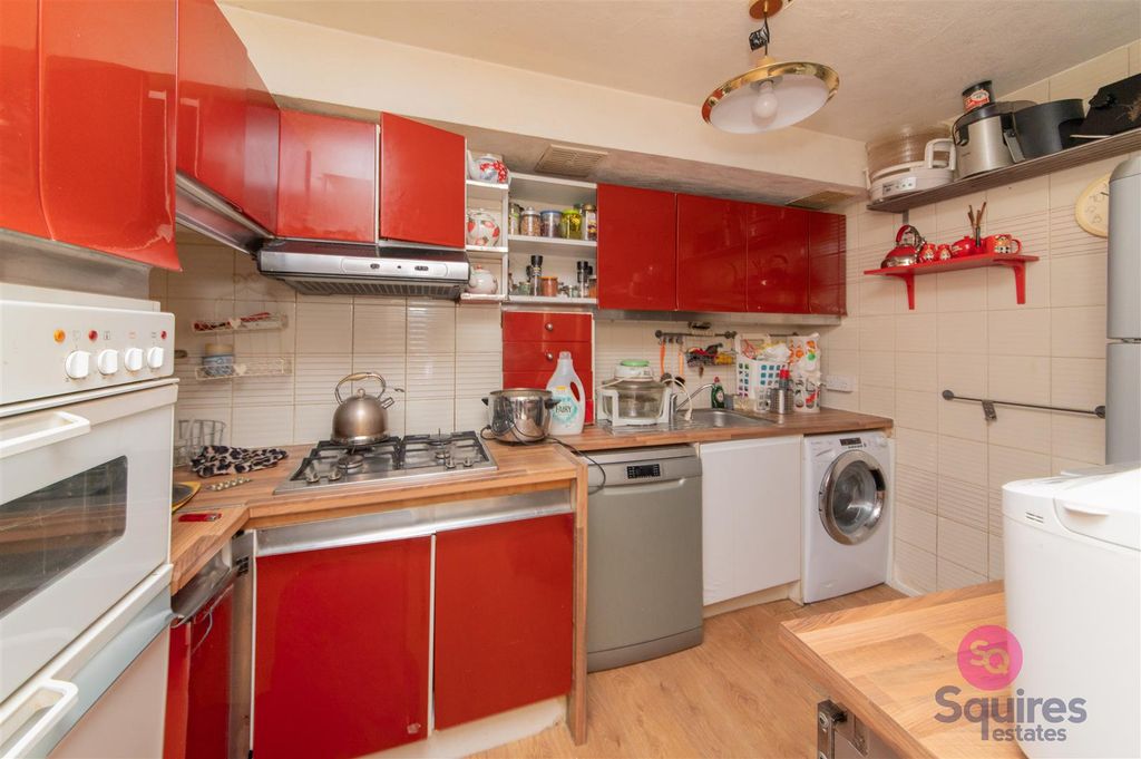 Property photo 3 of 17