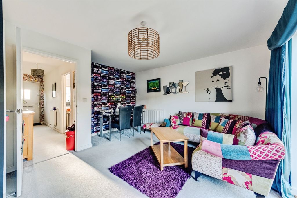 Property photo 2 of 15