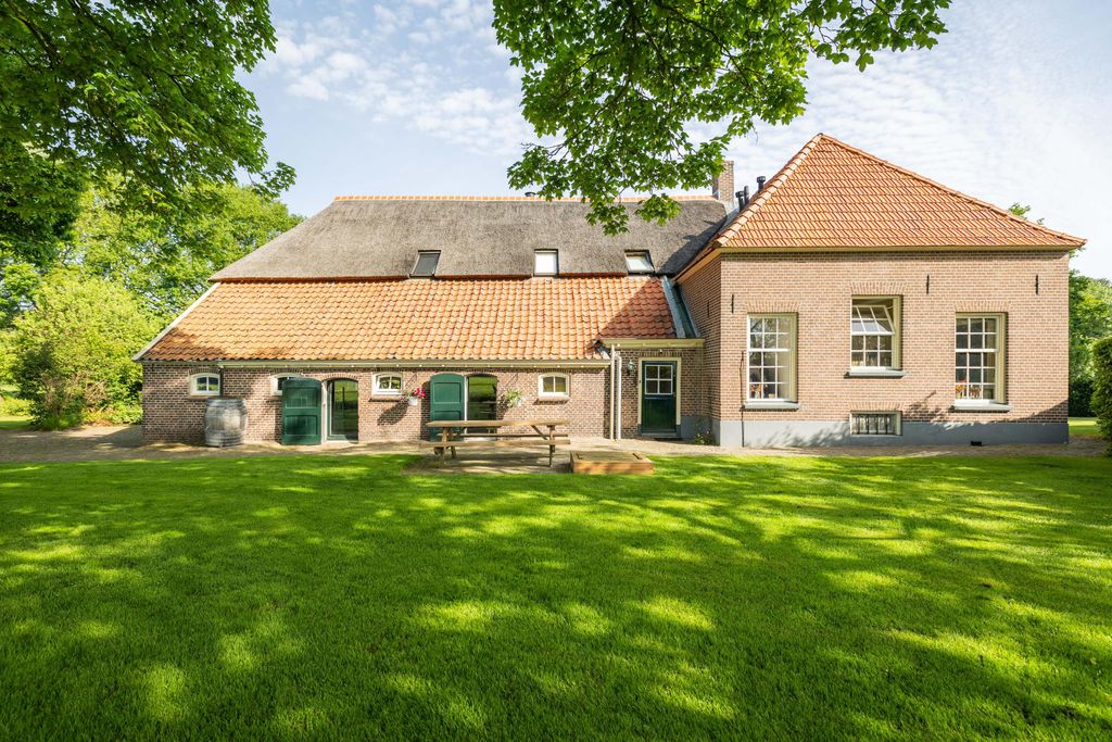 Property photo 2 of 70