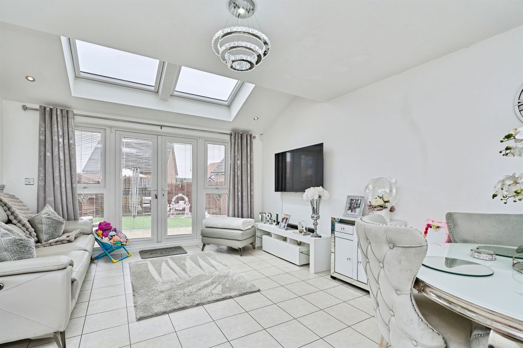 Property photo 3 of 16