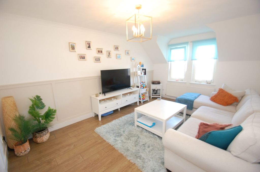 Property photo 2 of 23 4926422