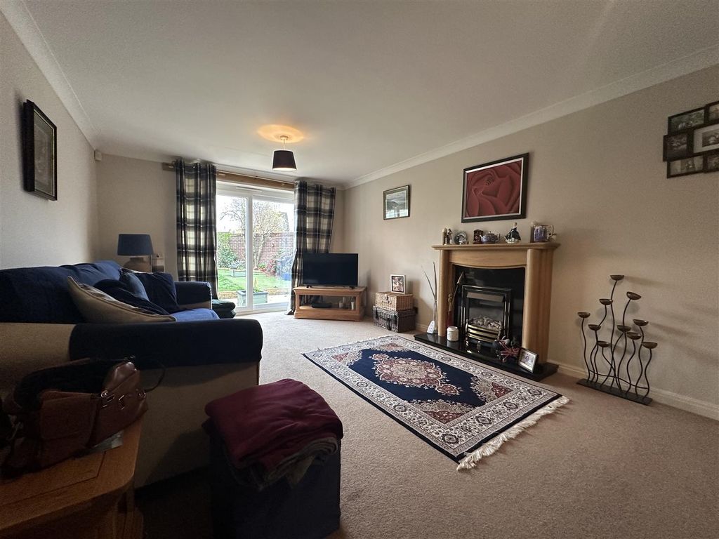 Property photo 2 of 17 34 10.Jpg