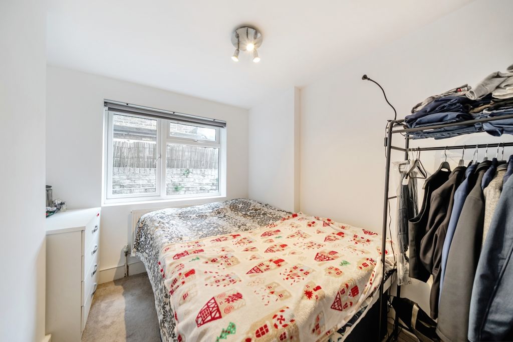 Property photo 2 of 6 1432104-5-69Cce53...