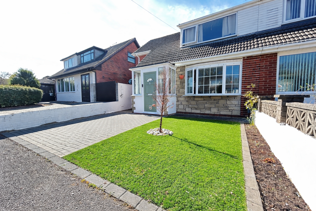 Property photo 2 of 21