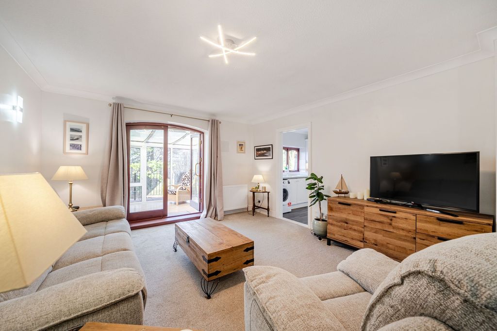 Property photo 3 of 20