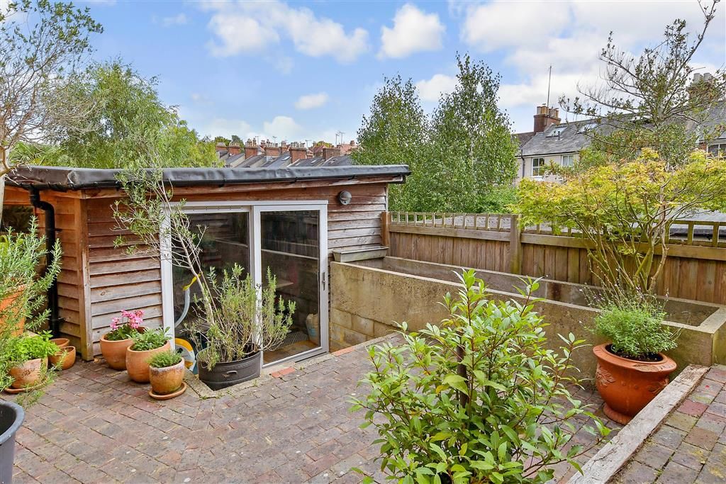 Property photo 2 of 10 Workshop/Outbuildings