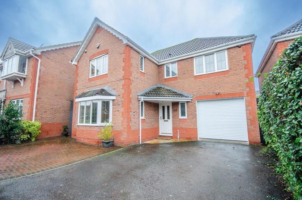 Property photo 1 of 21 Front.Jpg