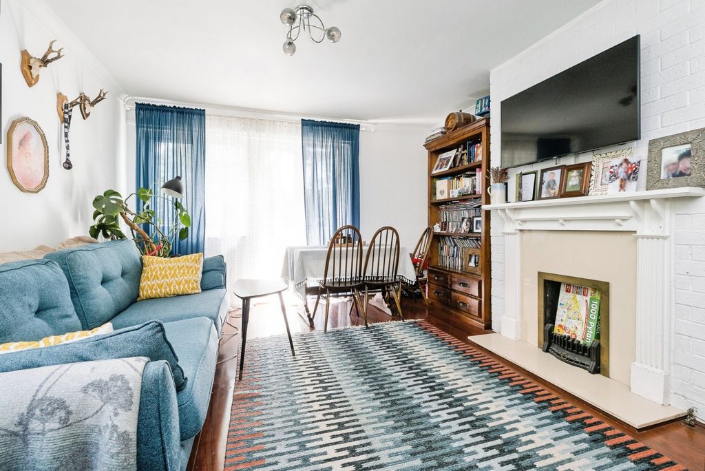 Property photo 2 of 20 Pbox-Img.Jpg