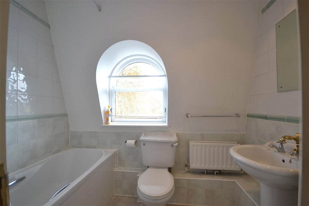 Property photo 3 of 9 Picture No. 21