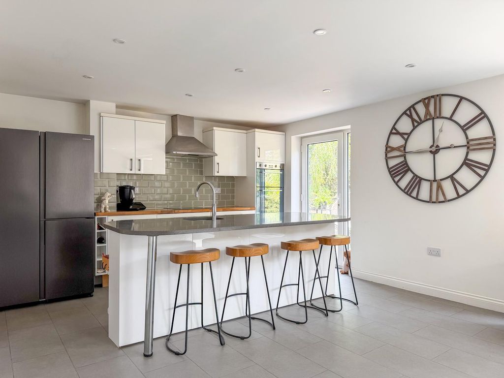 Property photo 3 of 26 Akeman Residential