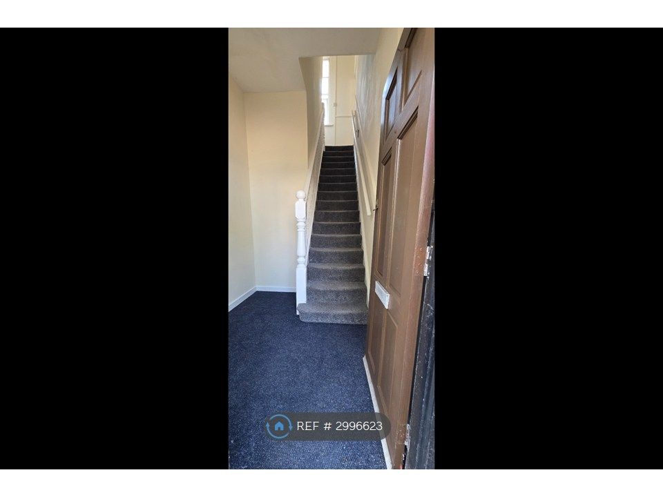 Property photo 1 of 3