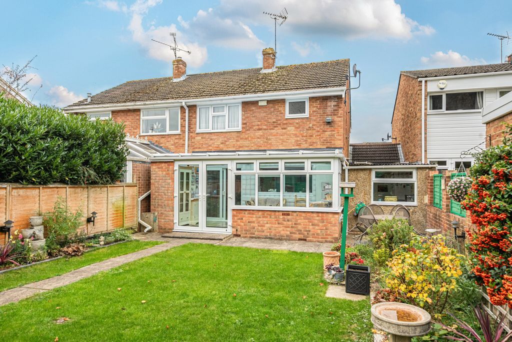 Property photo 1 of 28 1369313-8-68F24cd...