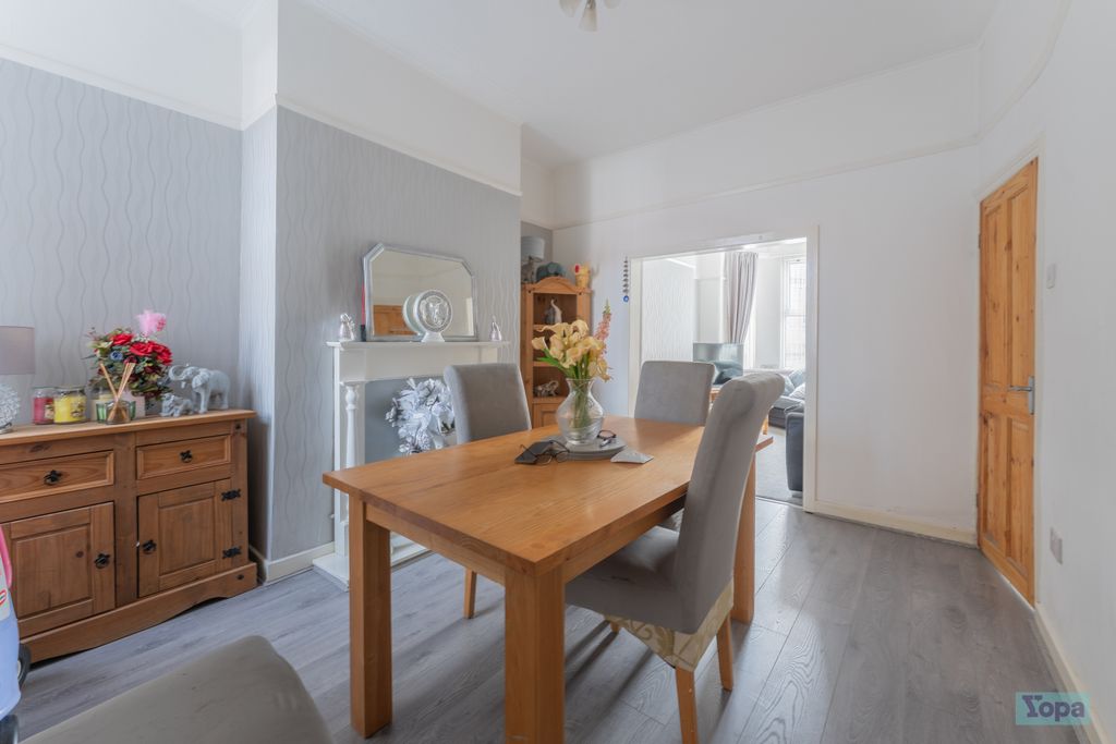 Property photo 3 of 12 Dining Room
