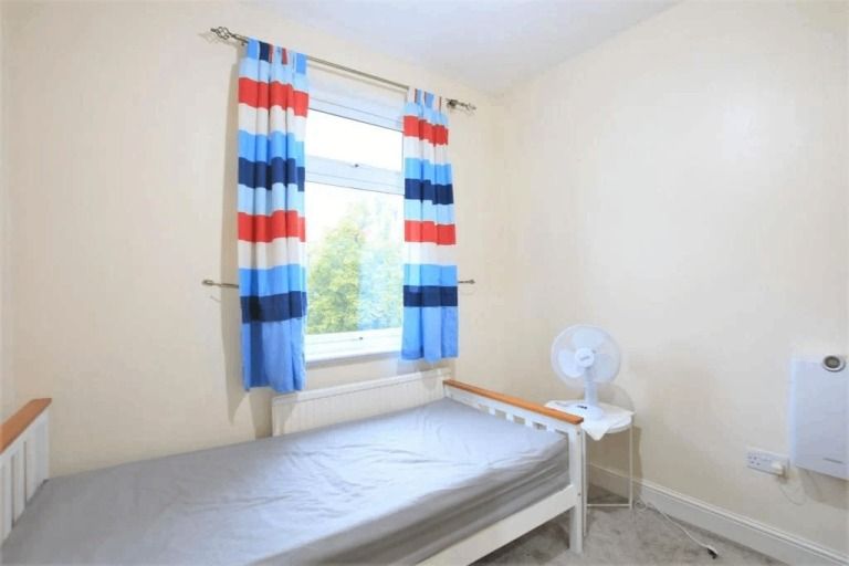 Property photo 2 of 6
