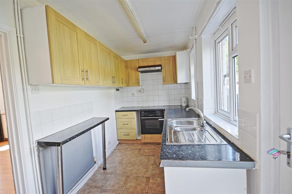 Property photo 3 of 10 2.Jpg