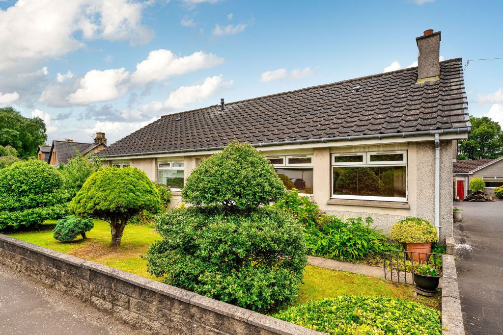Property photo 2 of 62