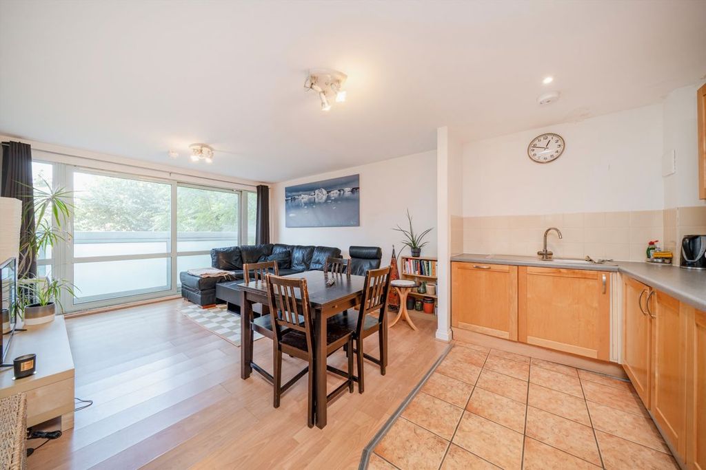 Property photo 1 of 4