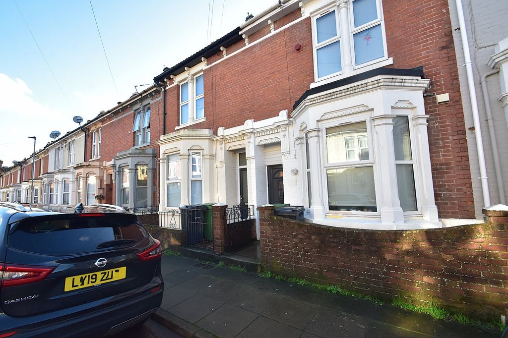 Property photo 1 of 9 Picture No. 12