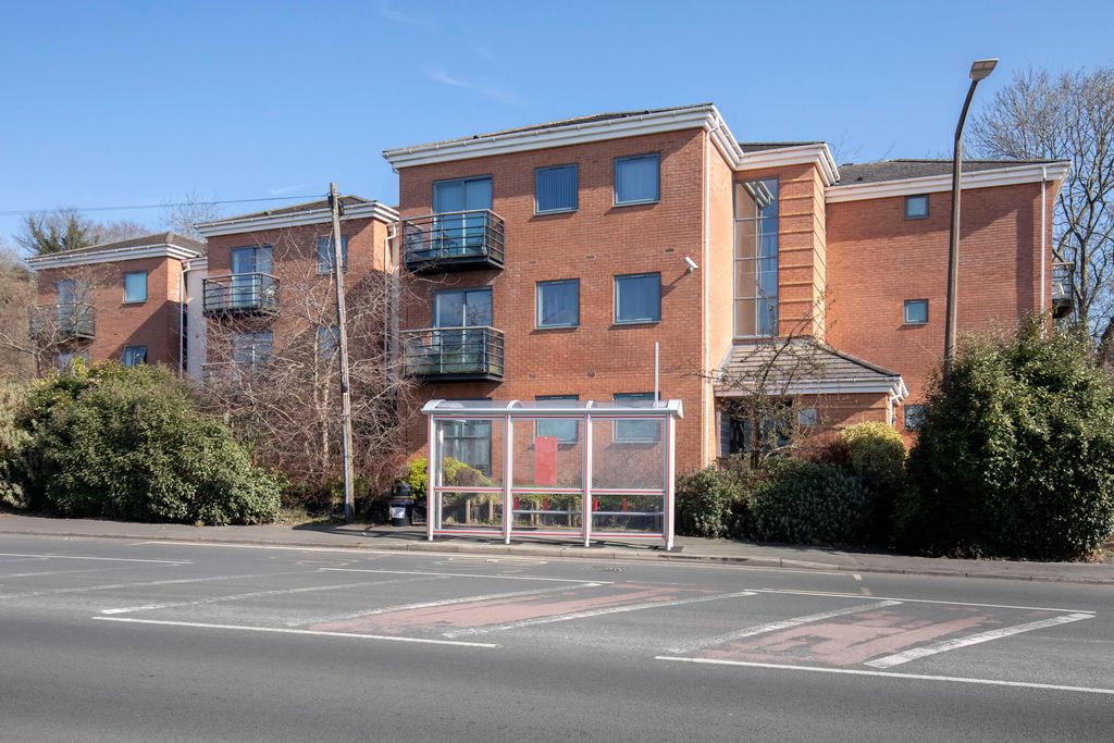 Property photo 2 of 8 Flat 5, Bluestone Court-01