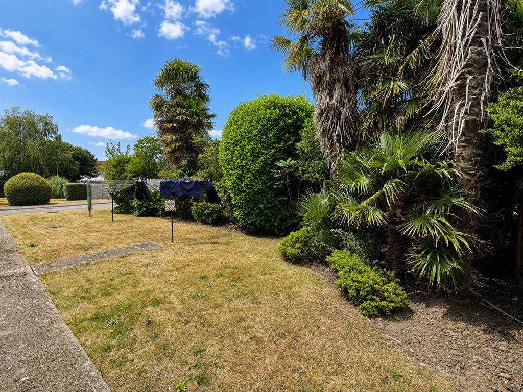 Property photo 2 of 8 For Sale By Aspire Residential | Palm Court