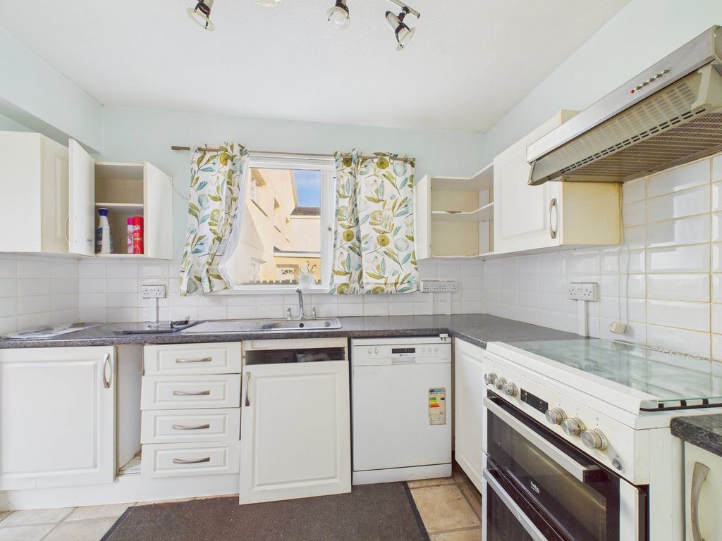 Property photo 3 of 16