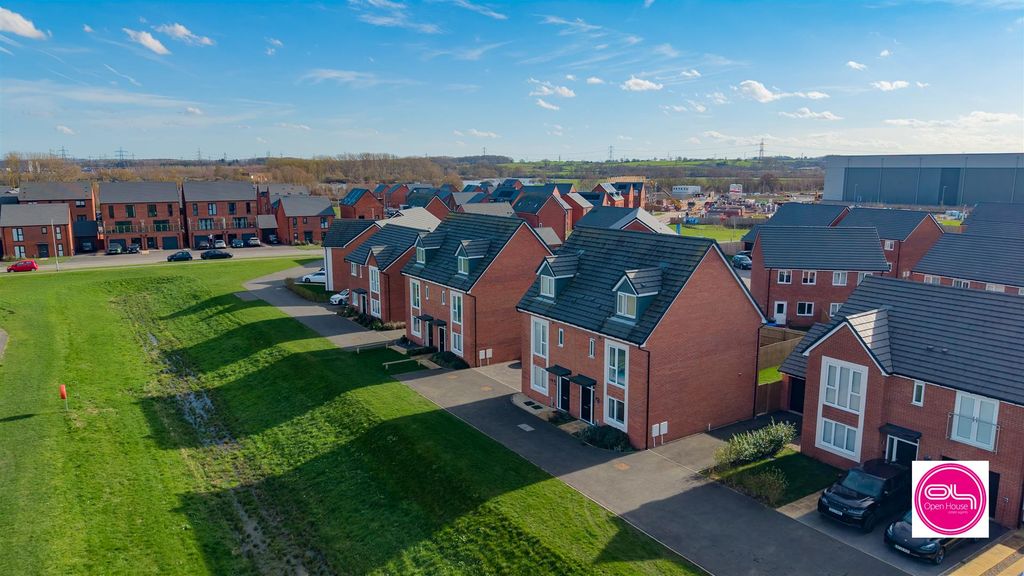 Property photo 1 of 36 Rowan Drive, Branston (4).Jpg