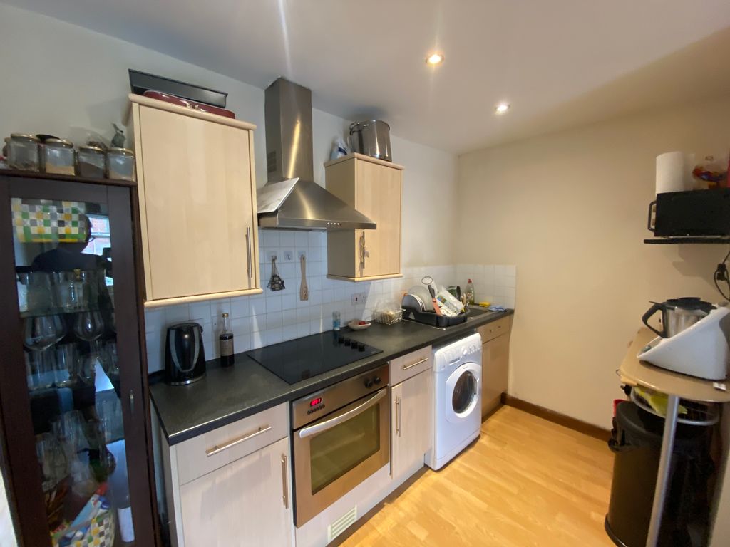 Property photo 3 of 5 Kitchen