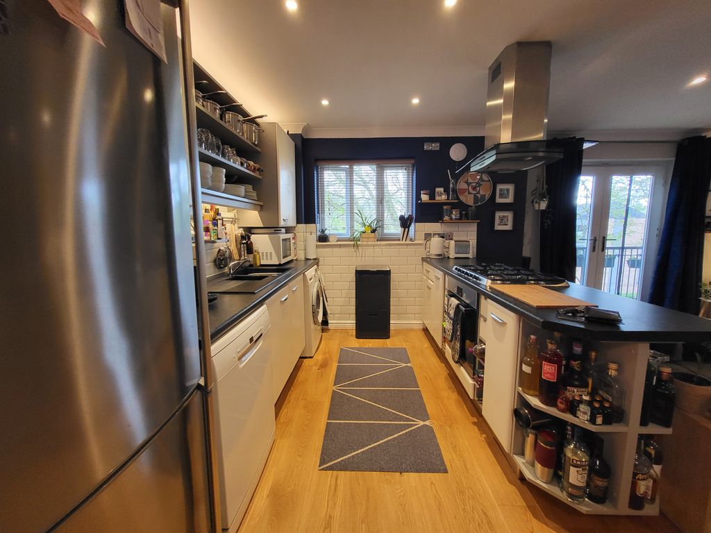 Property photo 2 of 19 Gallery