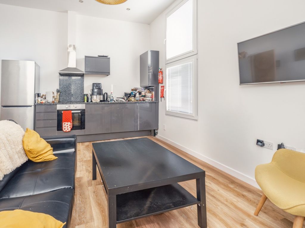 Property photo 3 of 7 4097863