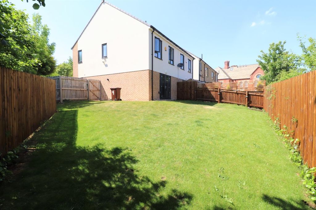 Property photo 2 of 14 0 General